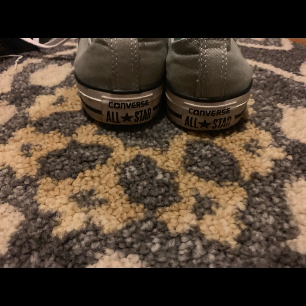 Converses - Picture 5 of 5